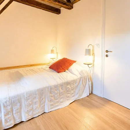 Clos Tourettes Holiday home Saint-Julien-de-Lampon