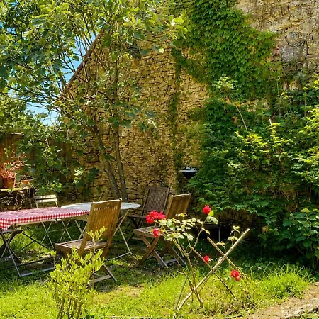 Clos Tourettes Prázdninový dům Saint-Julien-de-Lampon